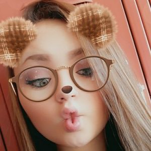 Meet your Posher, Teneyl